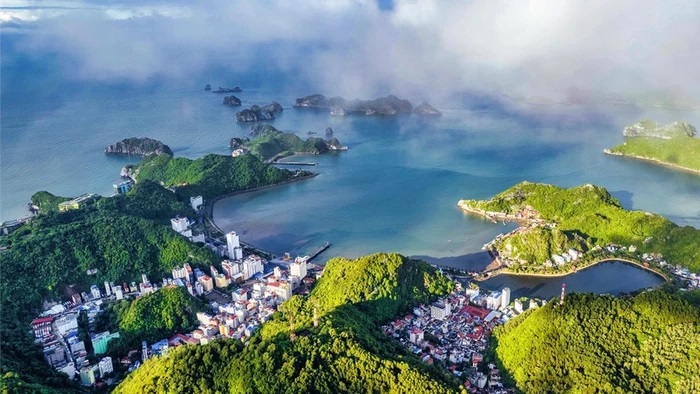 Asia Container provides office containers for Sungroup’s Xanh Island project in Cat Ba Island, Hai Phong